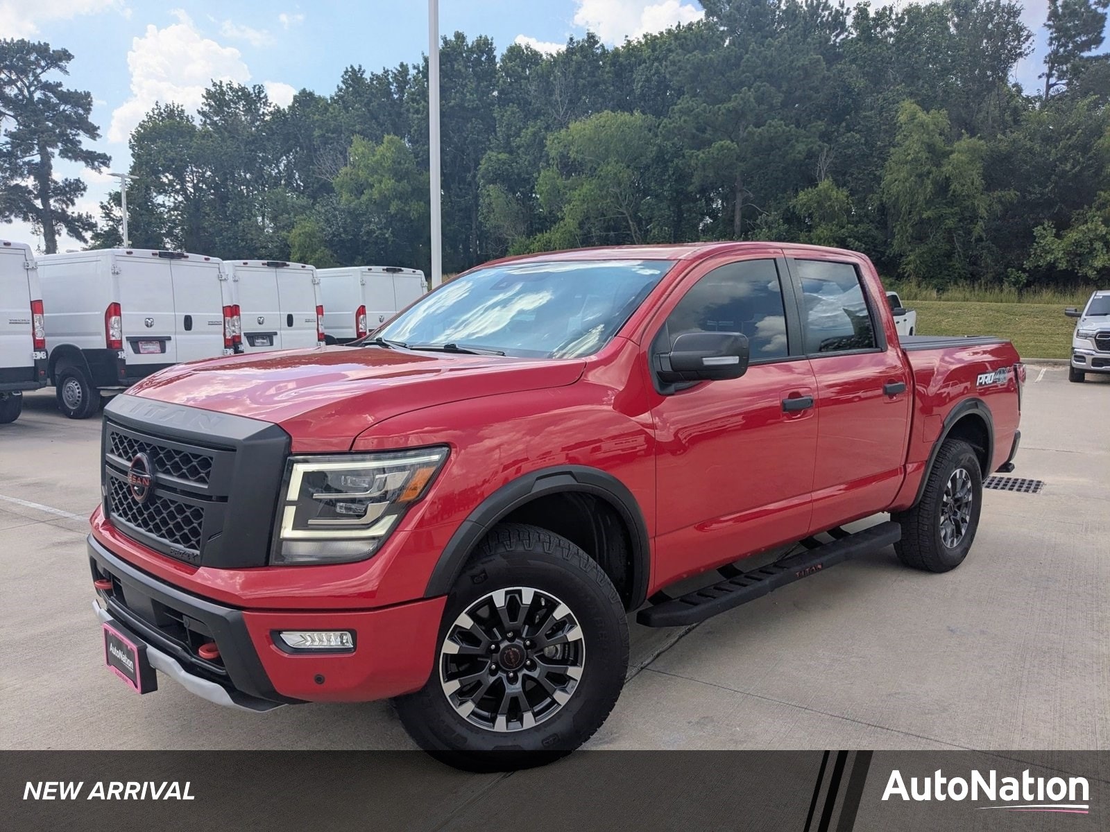 2024 Nissan Titan PRO-4X 4X4 Crew Cab's photo