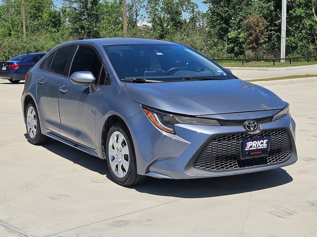 Used 2021 Toyota Corolla LE 4dr Car