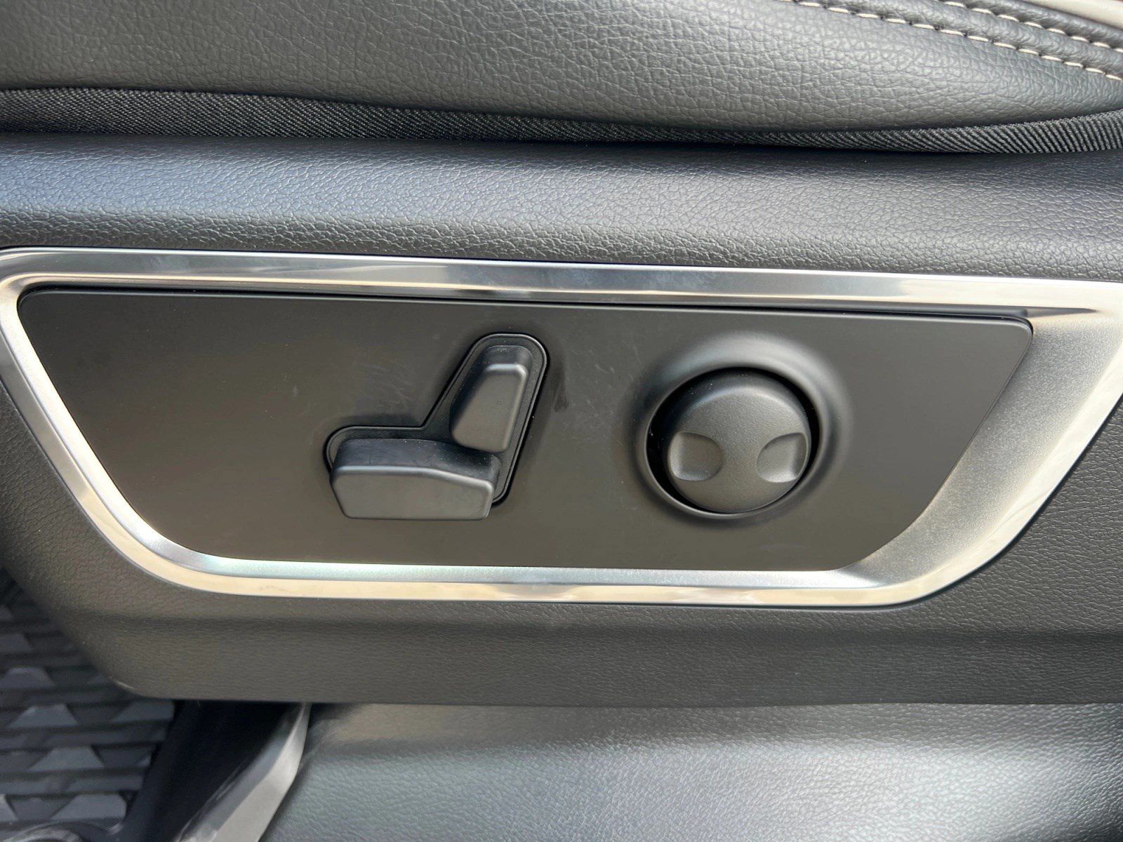 New 2027 Ram 1500 Laramie Truck Crew Cab