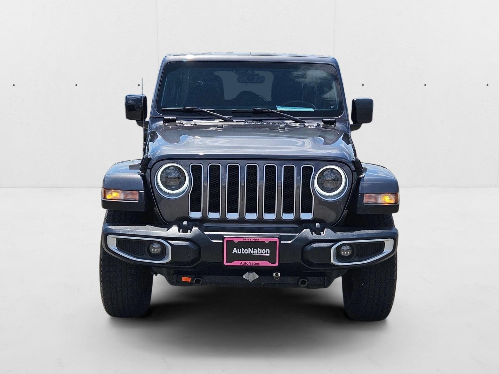 2021 Jeep Wrangler Unlimited Sahara photo 2