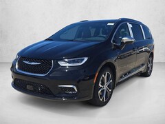 2026 Chrysler Pacifica Pinnacle Van Passenger Van