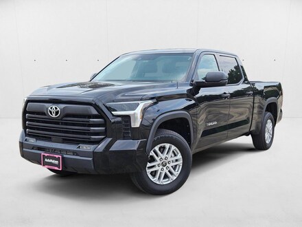 2022 Toyota Tundra SR5 Crew Cab Pickup