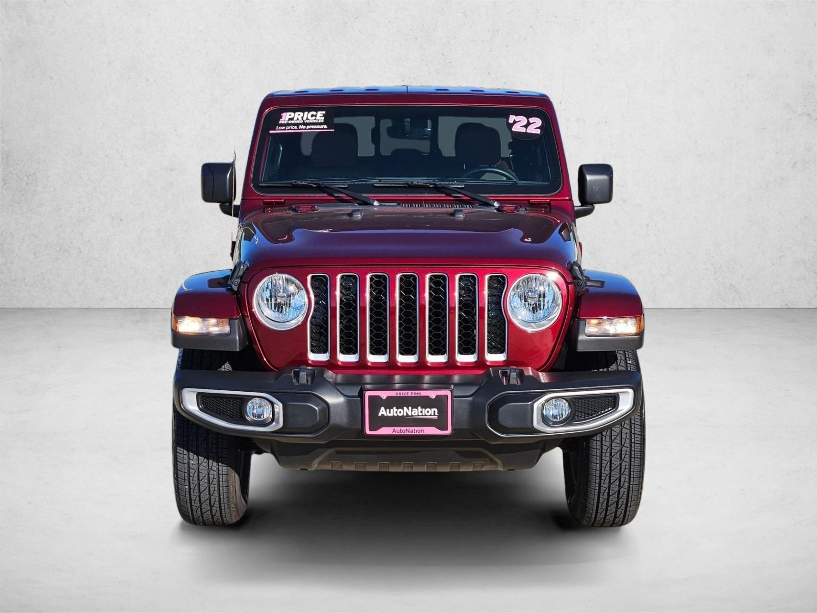 2022 Jeep Gladiator Overland photo 2