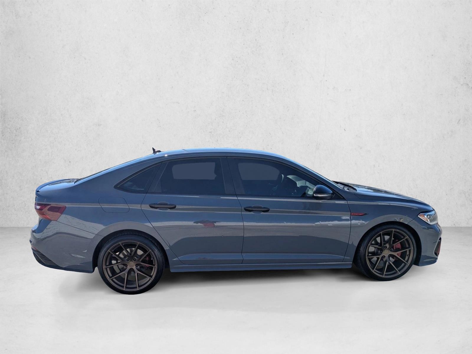 2024 Volkswagen Jetta GLI Autobahn Anniversary Edition photo 4