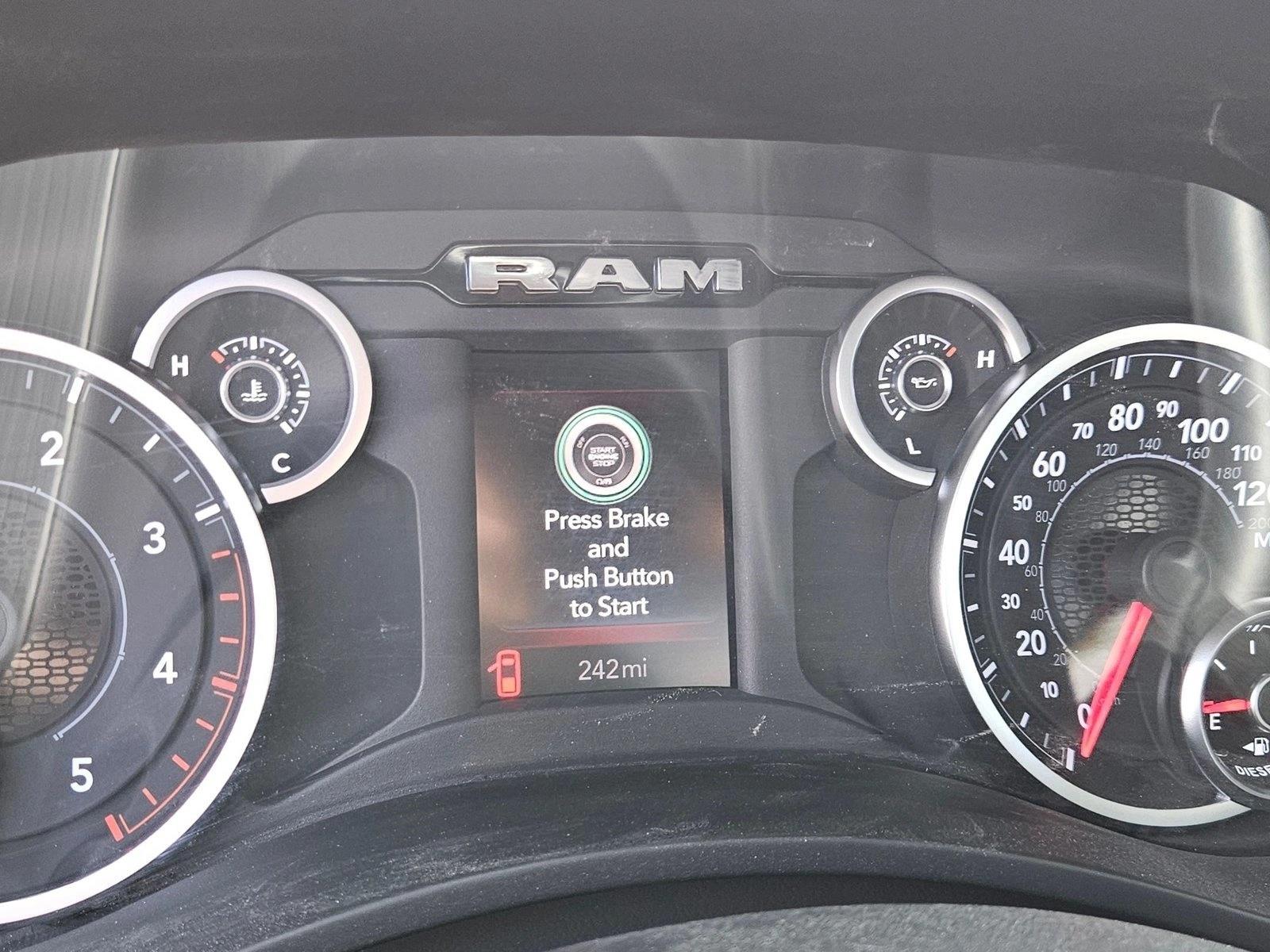 2026 RAM 3500 Chassis Tradesman - Photo 10