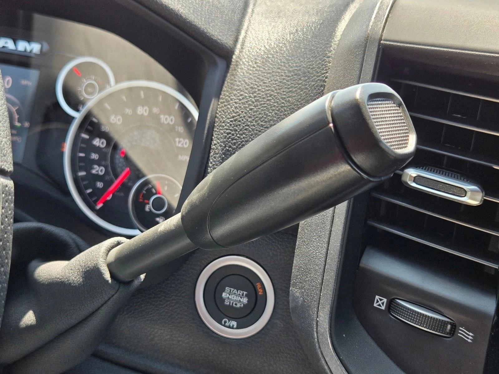 2025 RAM 3500 Chassis Tradesman - Photo 12