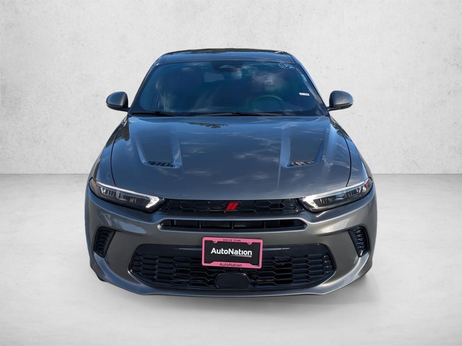 2024 Dodge Hornet R/T photo 2