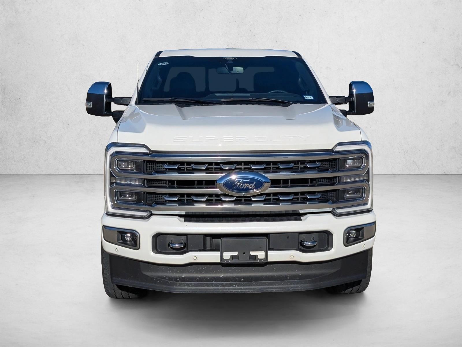 2024 Ford F-250 Platinum photo 2