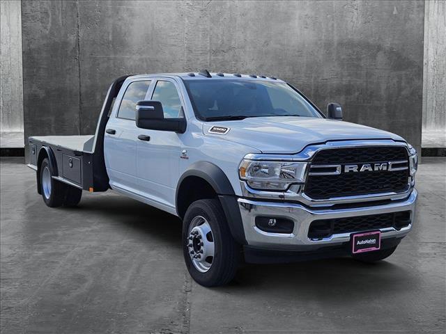 2024 Ram 5500 Tradesman photo 3
