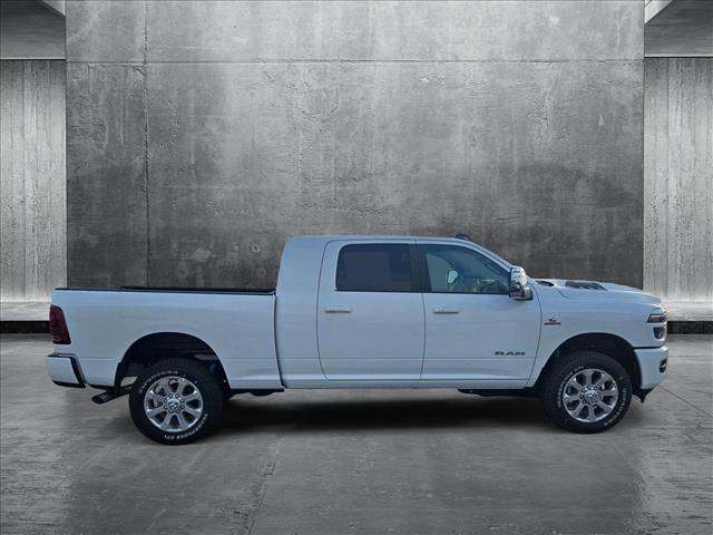 2025 Ram 2500 Laramie photo 4