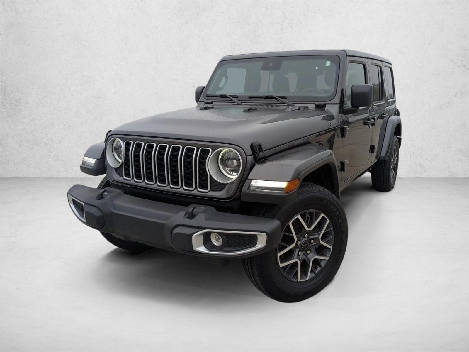 2025 Jeep Wrangler 4-Door Sahara's photo