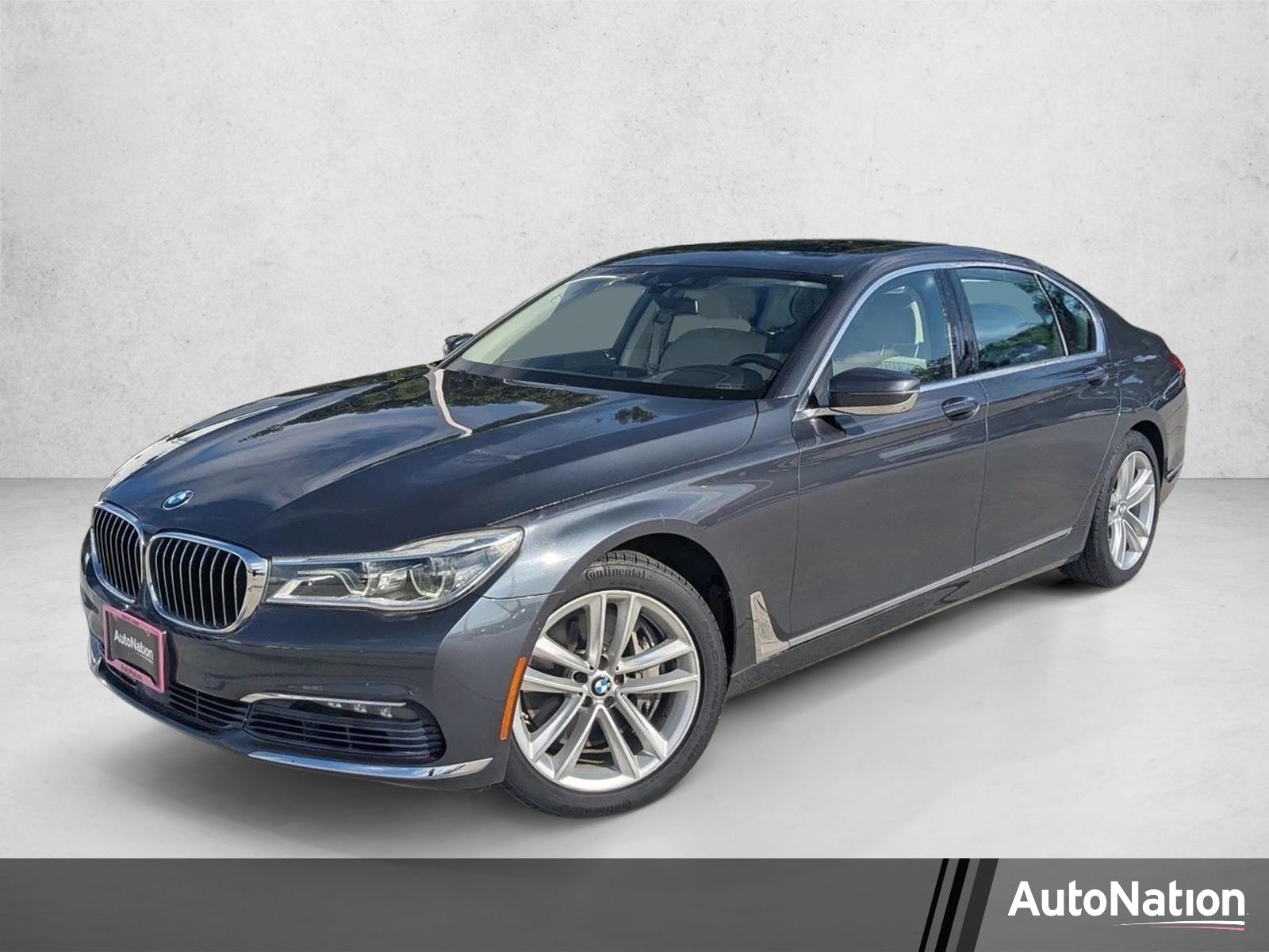 2017 BMW 7 Series 750i xDrive's photo