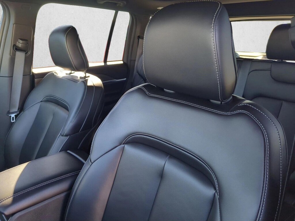 New 2025 Jeep Grand Cherokee Limited SUV