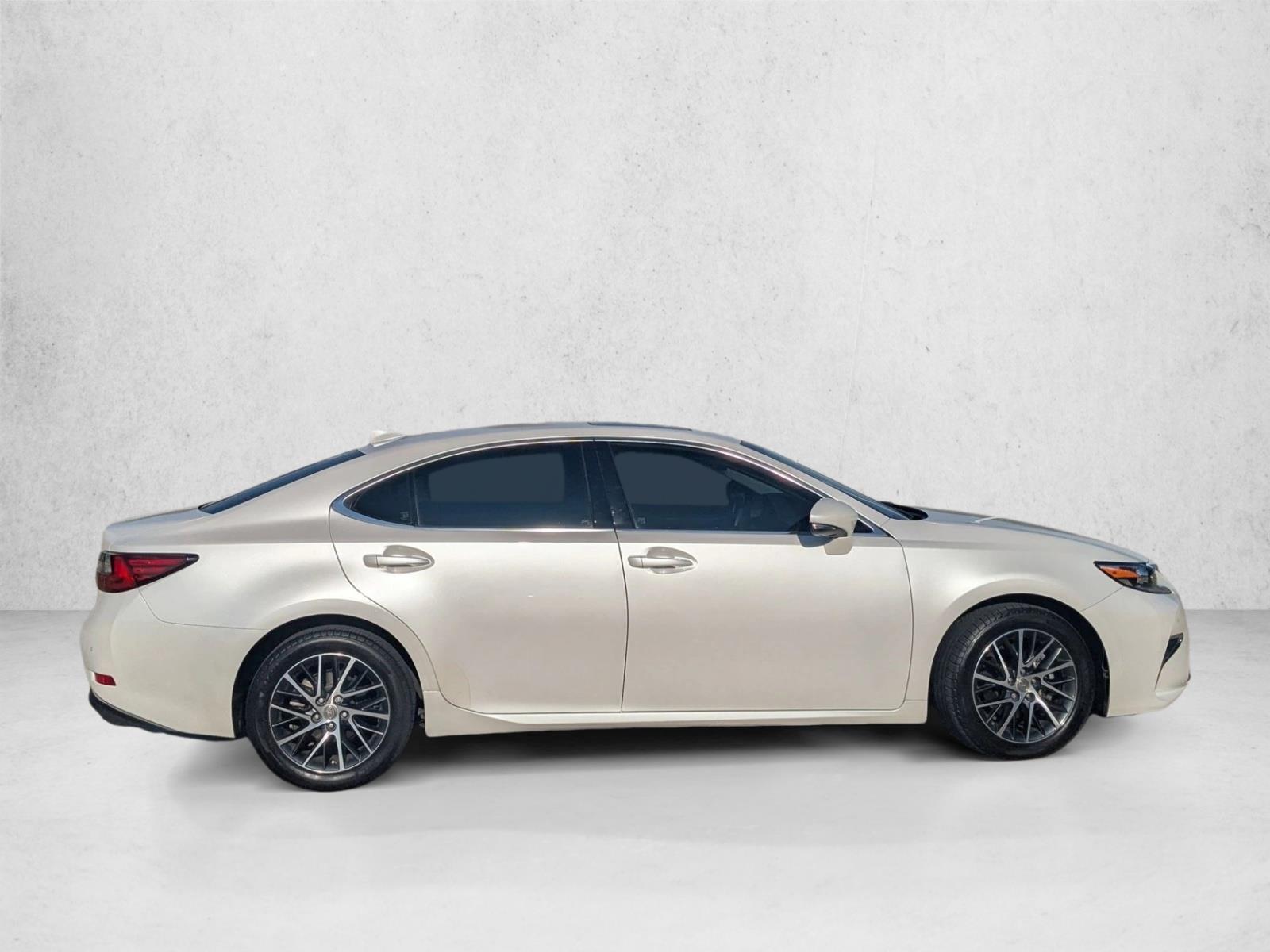 2018 Lexus ES 350 photo 4