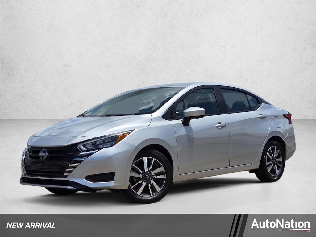 Used 2025 Nissan Versa SV 4dr Car