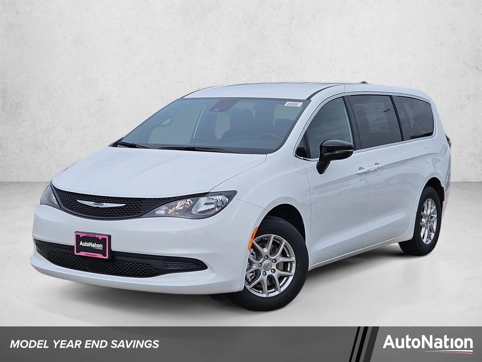 2025 Chrysler Voyager LX's photo