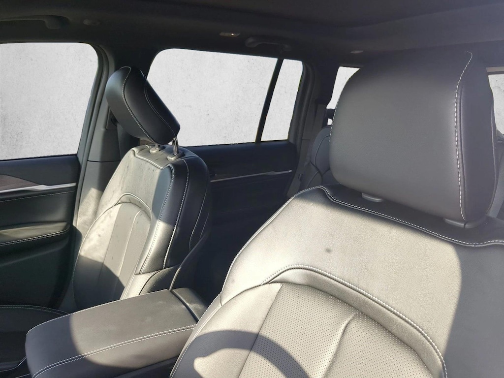 New 2026 Jeep Grand Cherokee Limited Reserve SUV