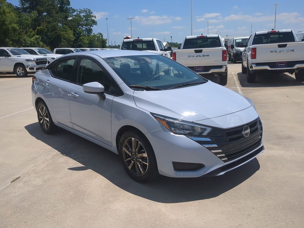Used 2025 Nissan Versa SV 4dr Car