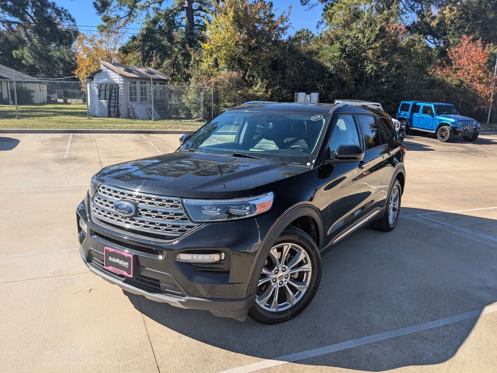 2024 Ford Explorer Limited's photo