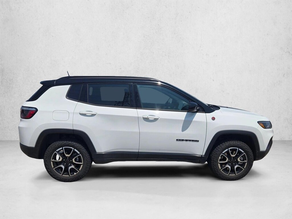 Used 2026 Jeep Compass Trailhawk Sport Utility