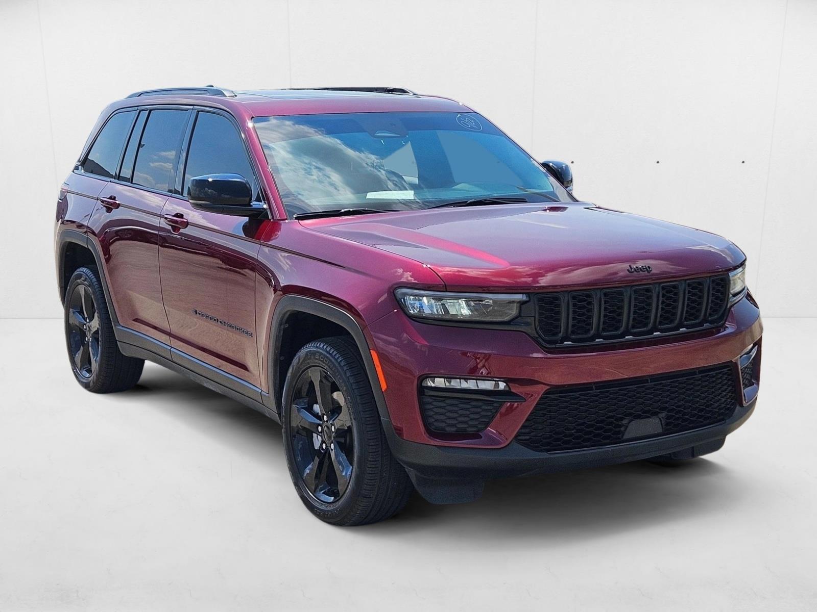 2024 Jeep Grand Cherokee Limited Sport photo 3