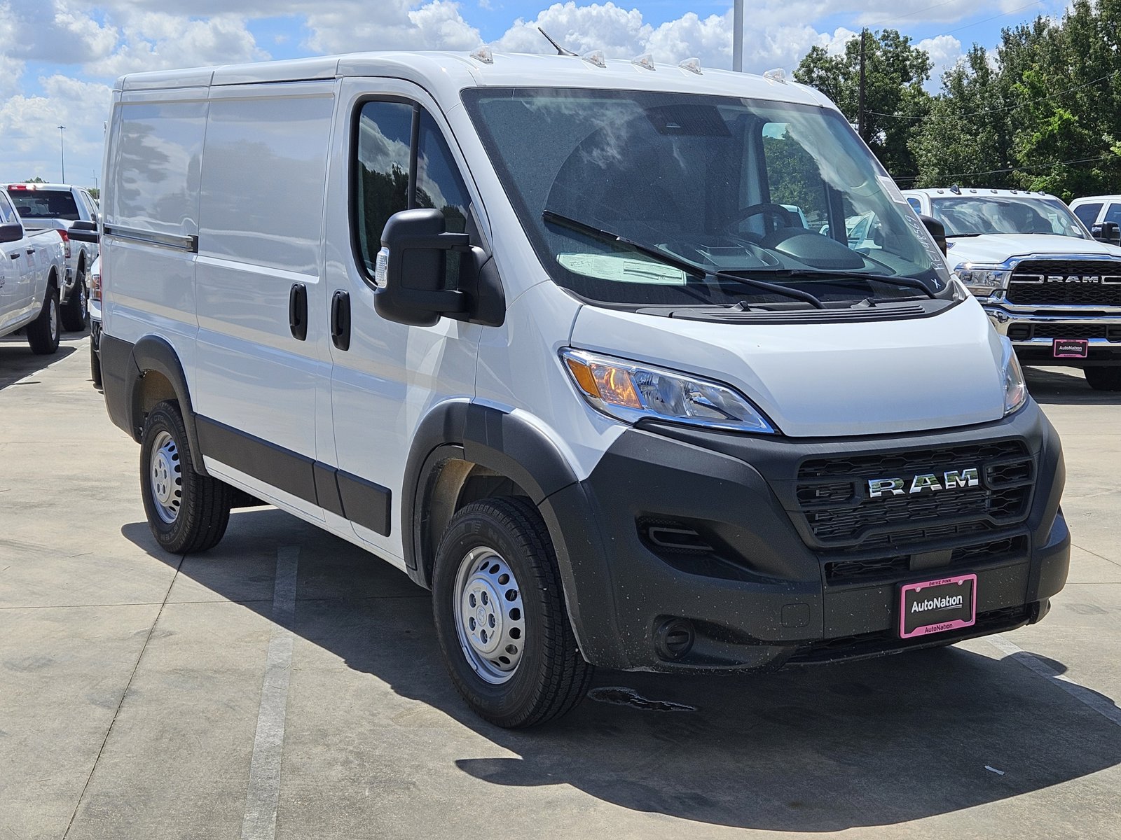 2024 Ram ProMaster 1500 photo 2