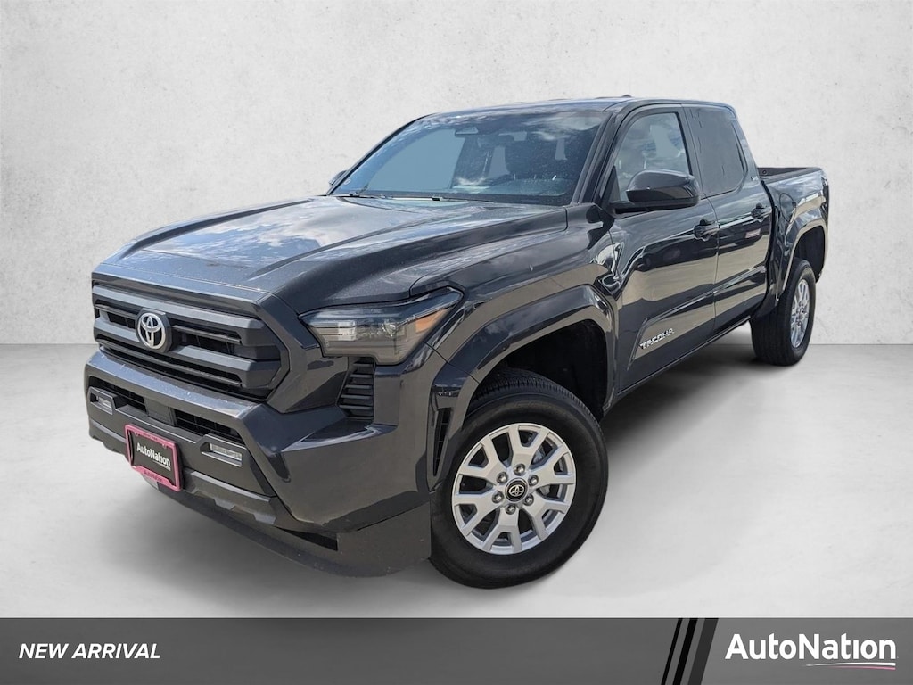 Used 2025 Toyota Tacoma 4WD SR5 Crew Cab Pickup