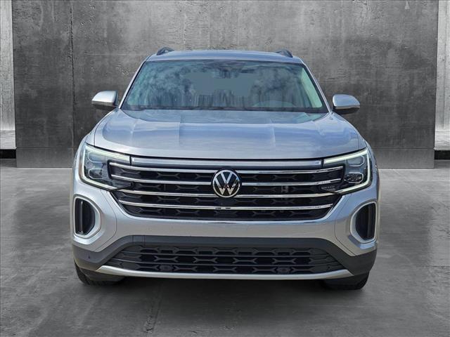 2024 Volkswagen Atlas SE Technology photo 2