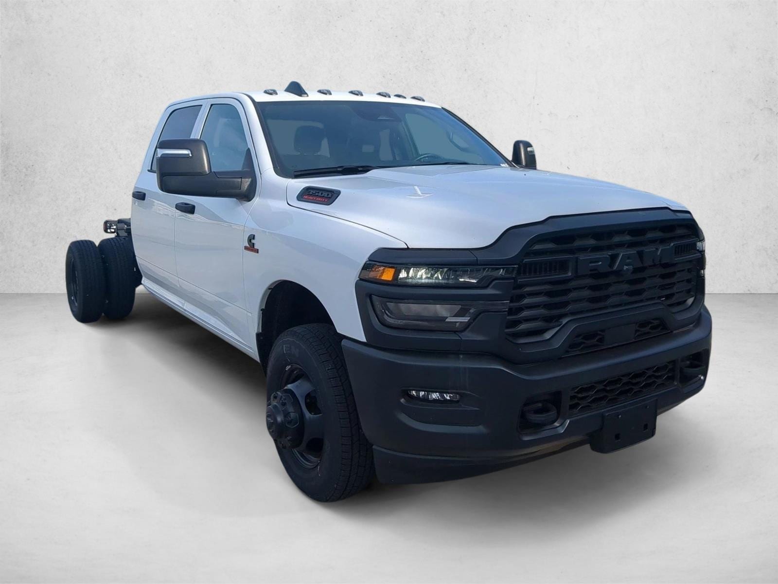 2026 RAM 3500 Chassis Tradesman - Photo 7
