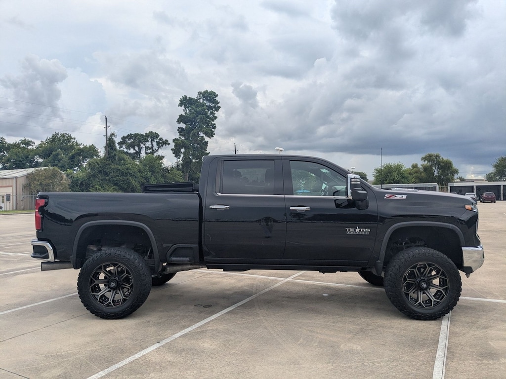 Used 2024 Chevrolet Silverado 2500HD LTZ Crew Cab Pickup
