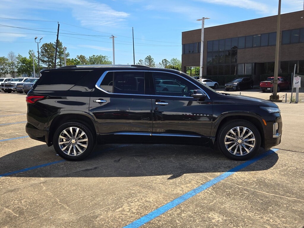 Used 2023 Chevrolet Traverse Premier Sport Utility