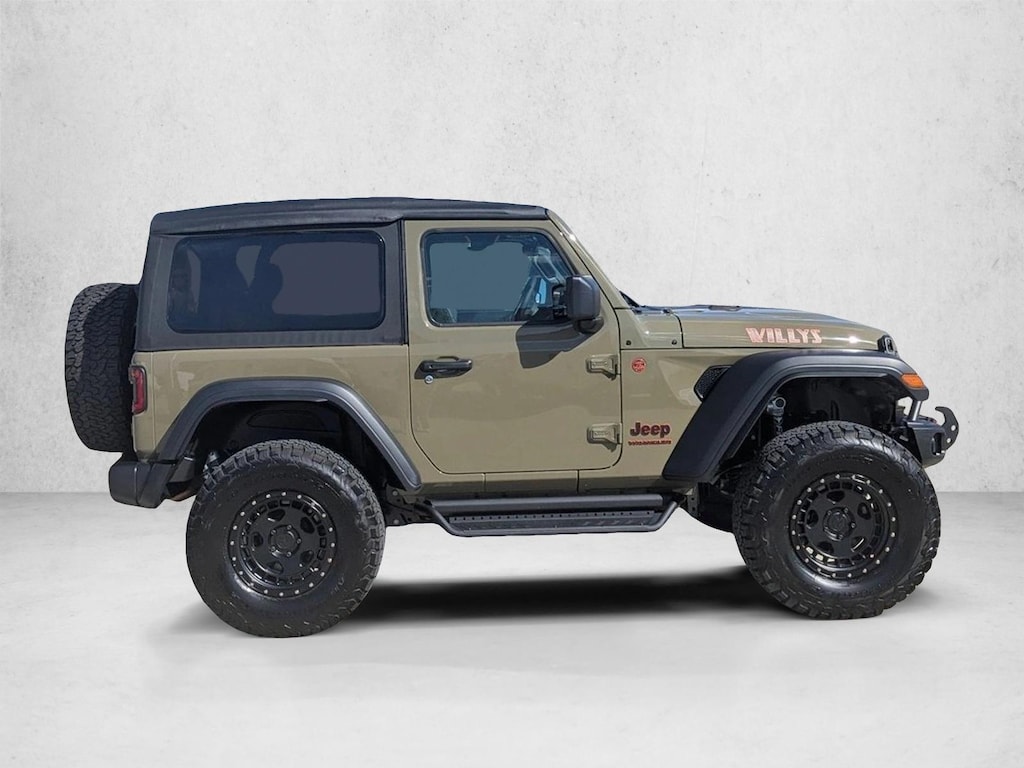 Used 2025 Jeep Wrangler Willys Sport Utility