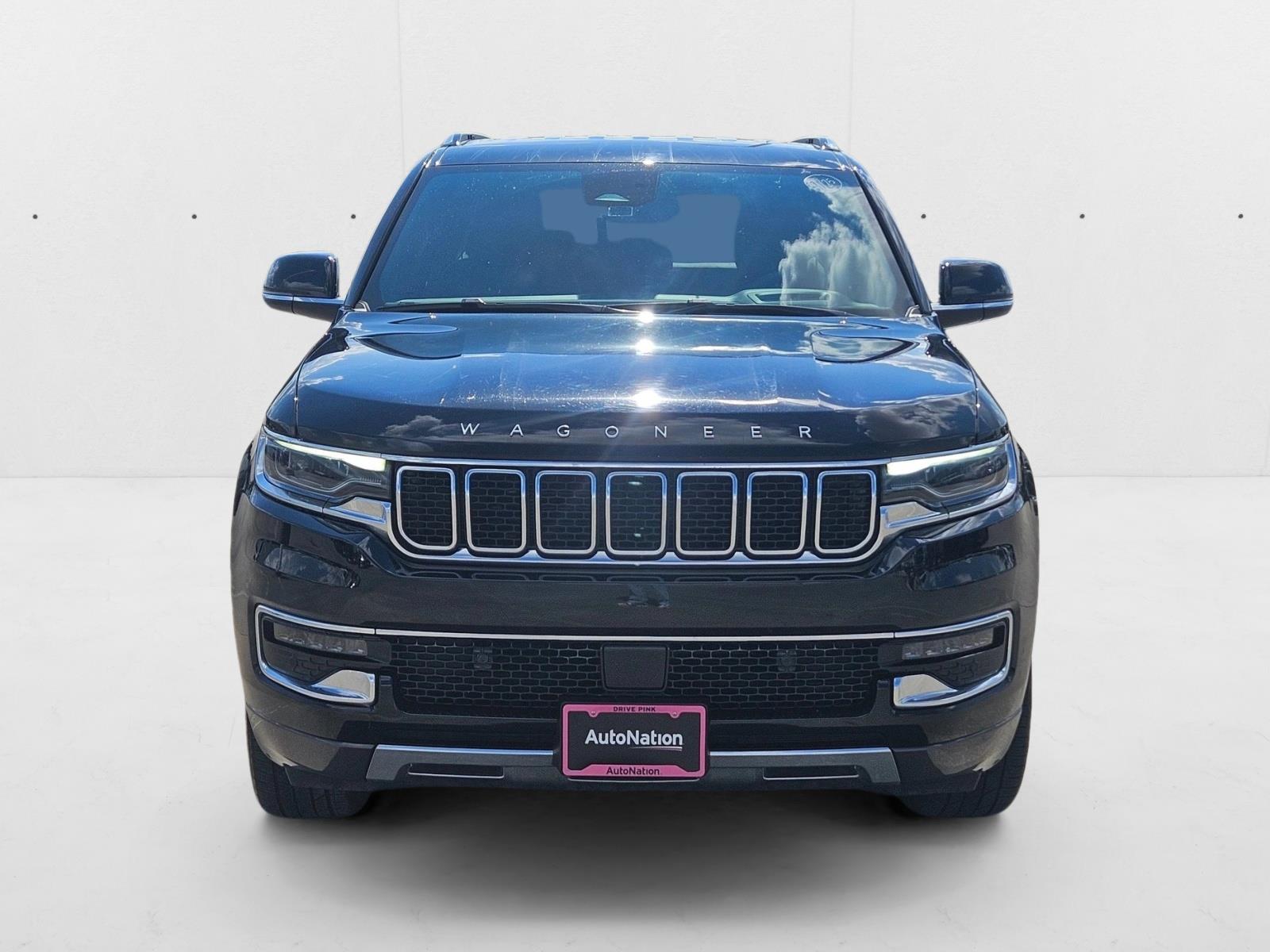 2022 Jeep Wagoneer Series III photo 2