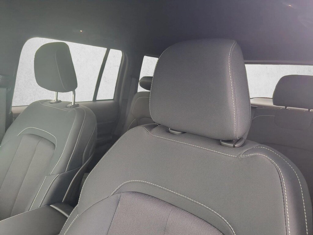 New 2026 Jeep Grand Cherokee Laredo SUV