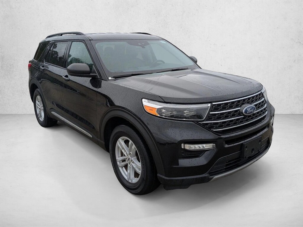 Used 2024 Ford Explorer XLT Sport Utility