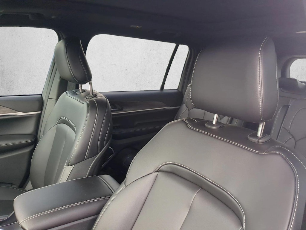 New 2026 Jeep Grand Cherokee L Limited SUV