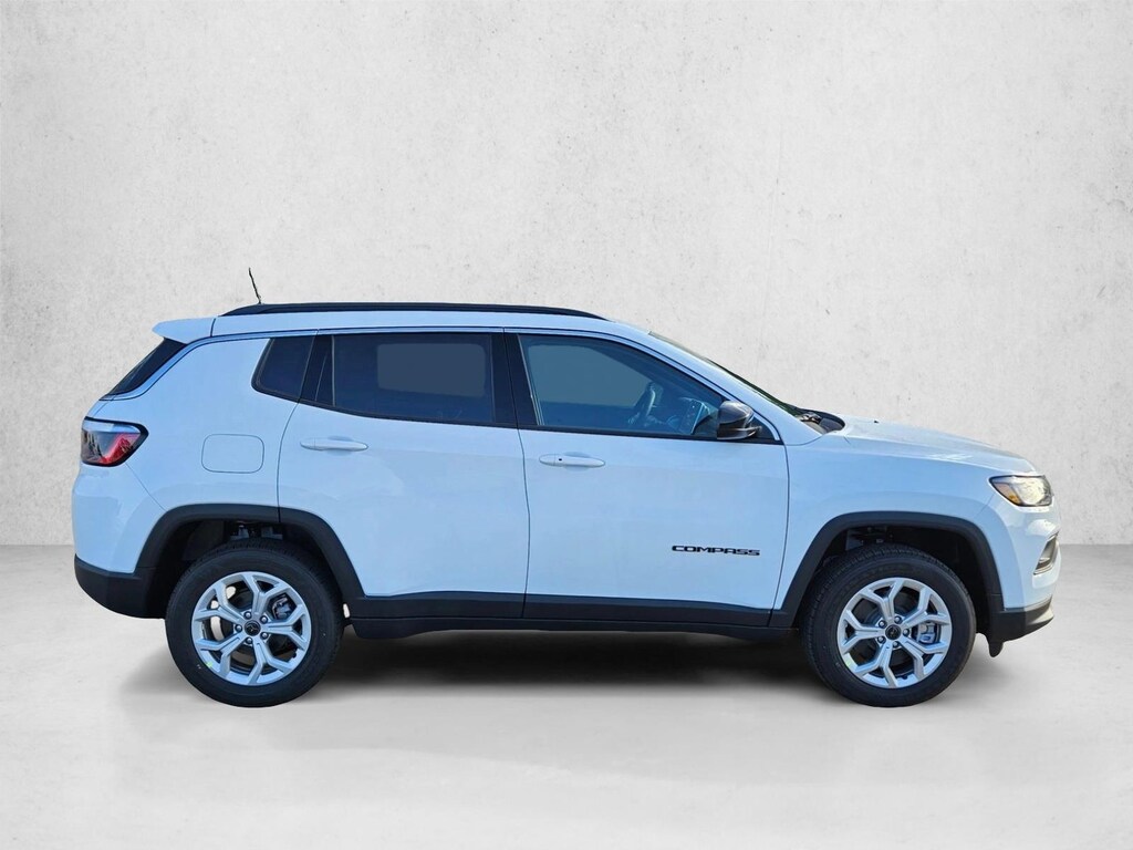 New 2026 Jeep Compass Latitude SUV