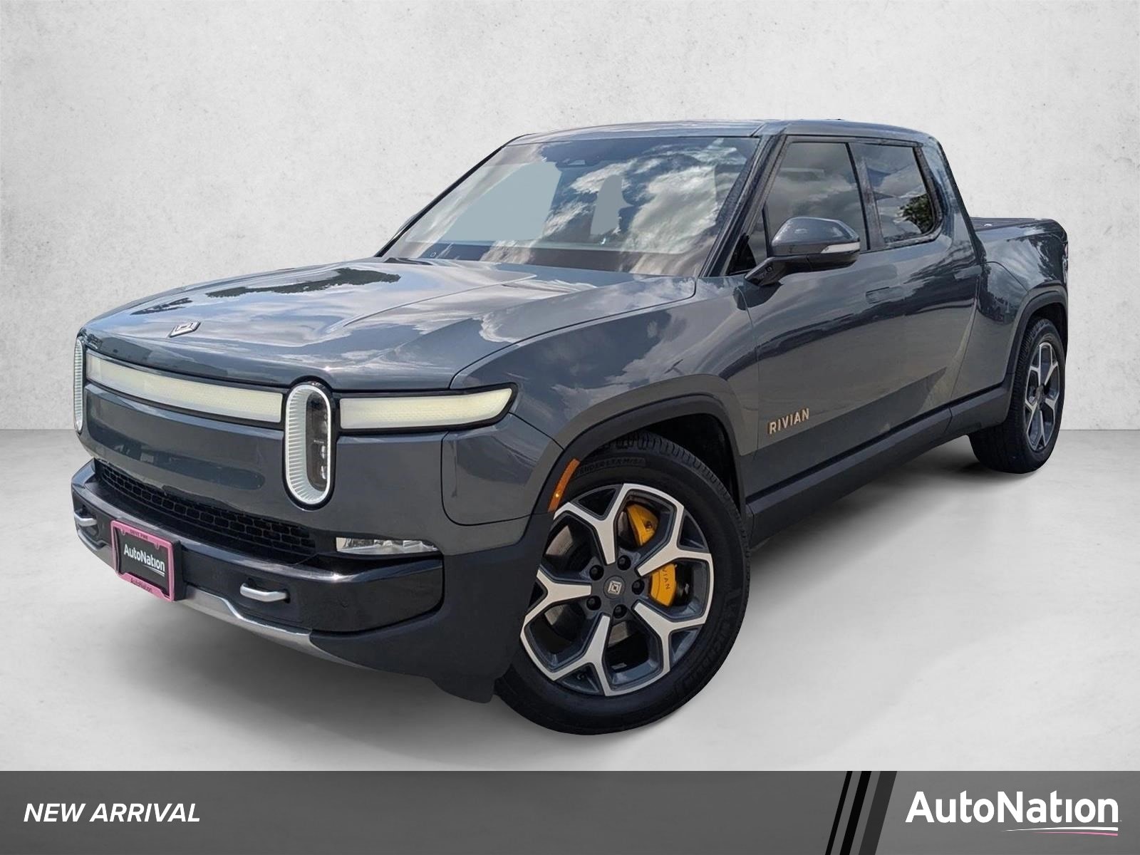 2022 Rivian R1T Adventure's photo