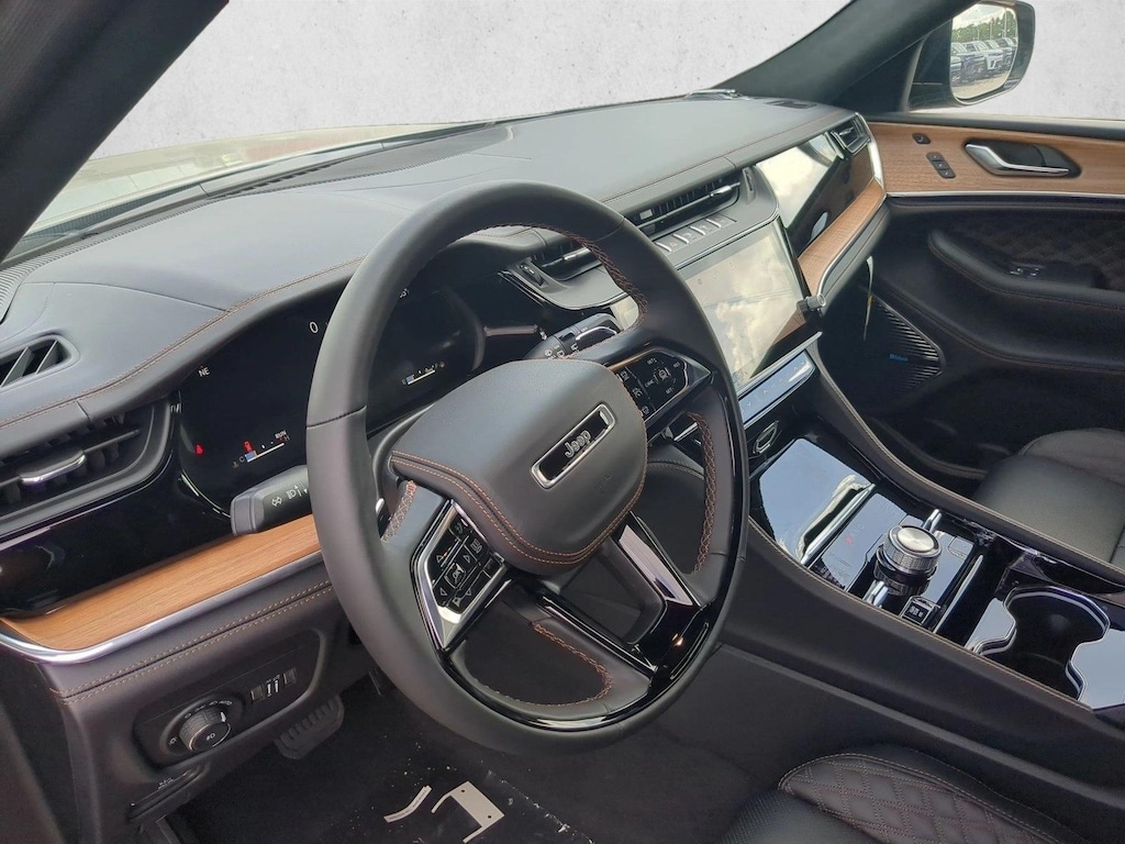 New 2027 Jeep Grand Cherokee L Summit SUV