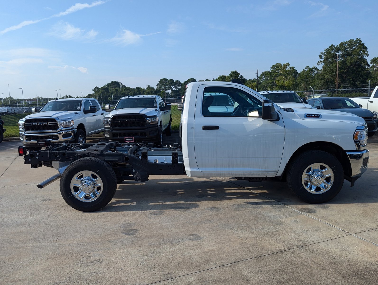2024 Ram 2500 Tradesman photo 4