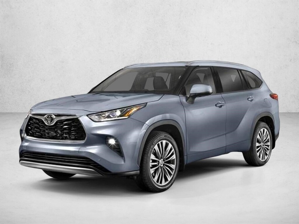Used 2023 Toyota Highlander XLE Sport Utility