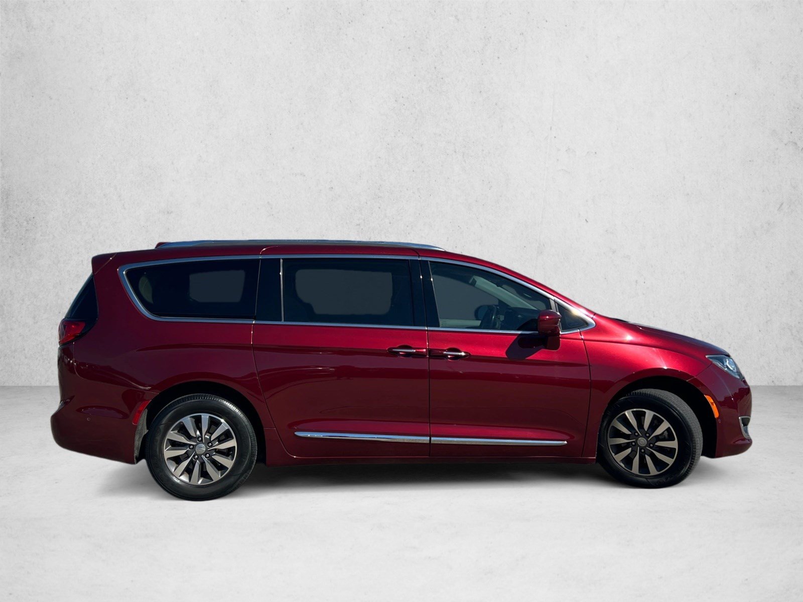 Certified 2020 Chrysler Pacifica Touring L Plus Mini-van Passenger