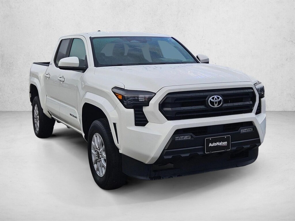 Used 2024 Toyota Tacoma SR5 Crew Cab Pickup