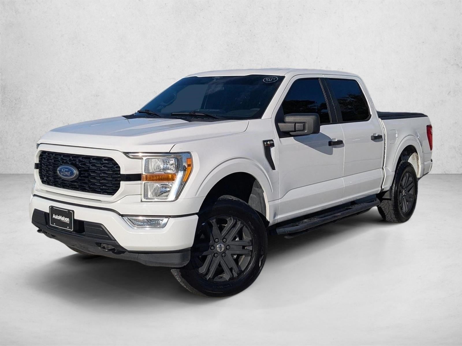 2021 Ford F-150 XL's photo