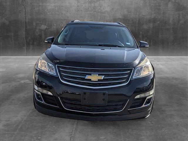 Used 2017 Chevrolet Traverse 2LT with VIN 1GNKRHKD9HJ119272 for sale in Spring, TX