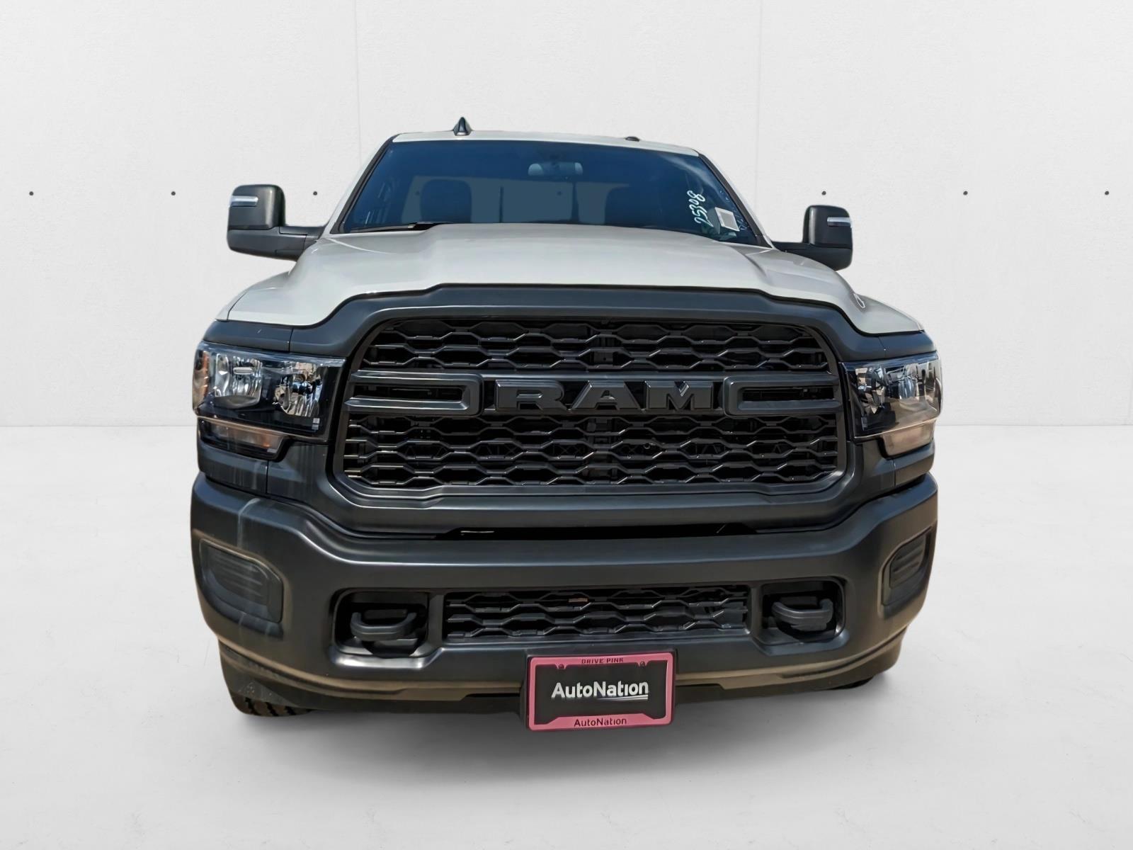 2024 Ram 2500 Tradesman photo 2