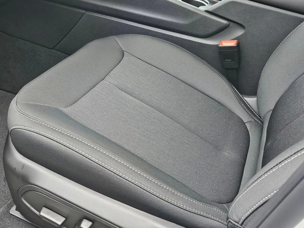 New 2026 Jeep Grand Cherokee L Laredo SUV