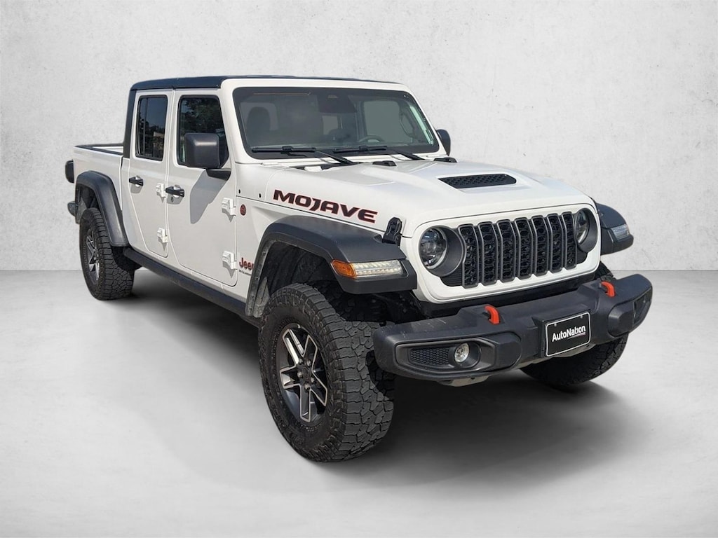 Used 2026 Jeep Gladiator Mojave Crew Cab Pickup