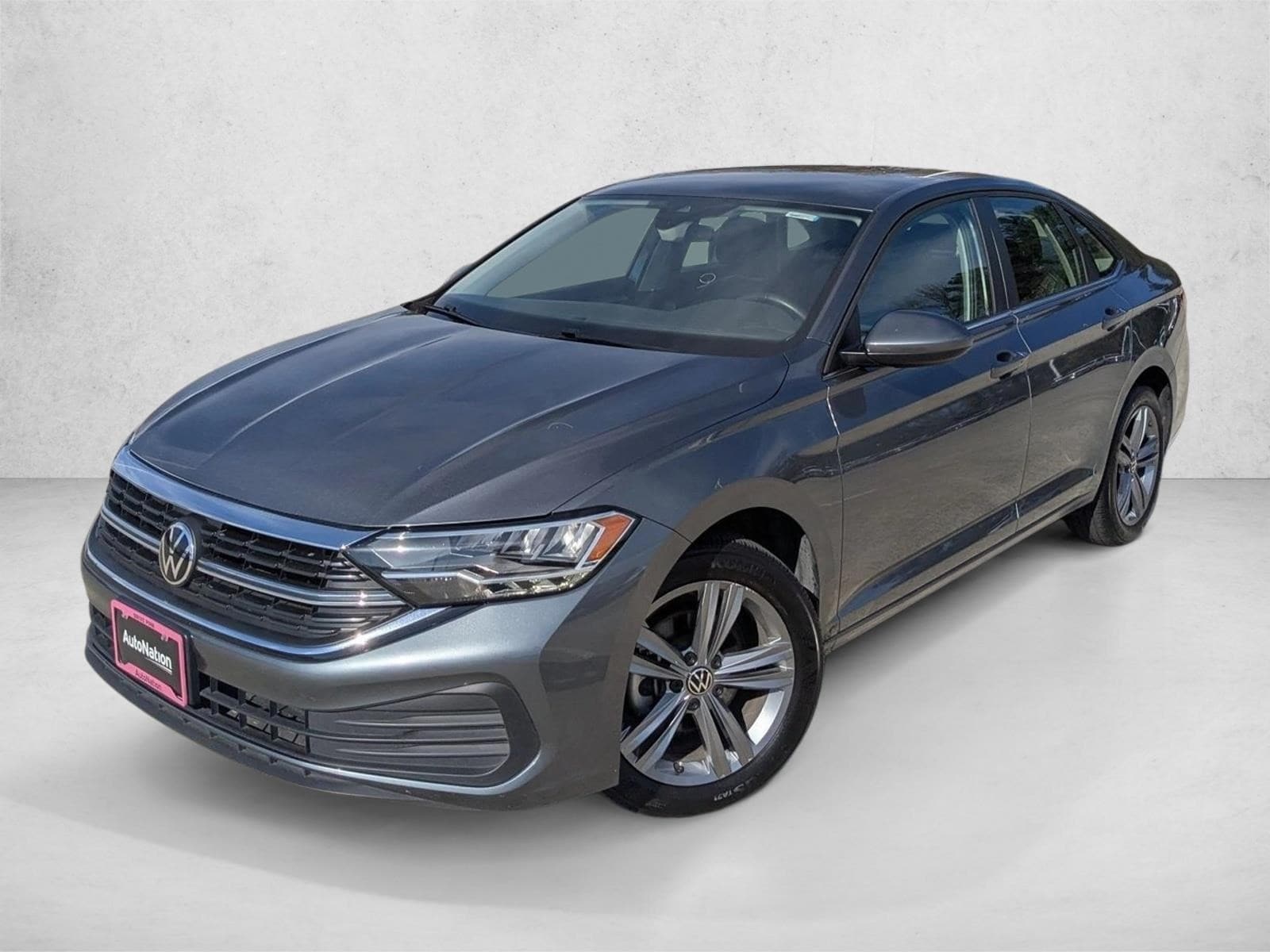 2024 Volkswagen Jetta SE's photo