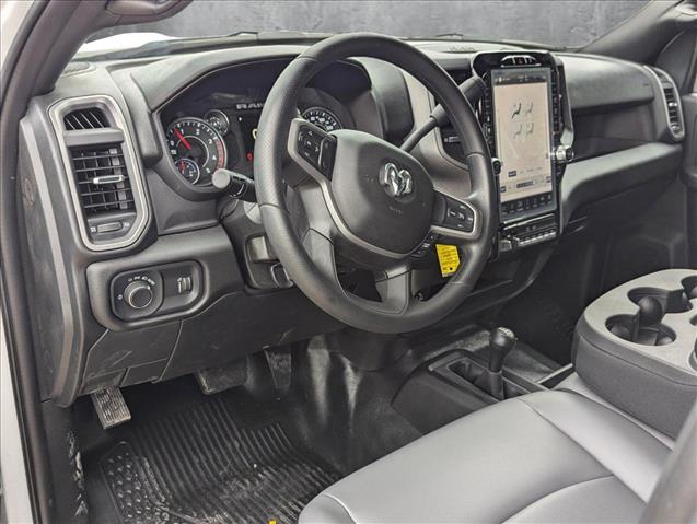 2024 Ram 5500 Tradesman photo 3